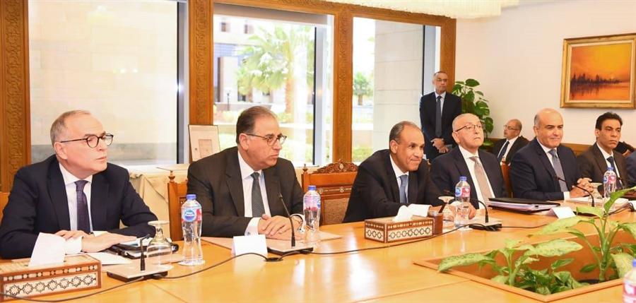 Egypt extends customs exemption on mobile phones brought by expatriates  starting April

